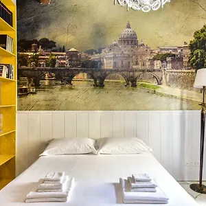 Trastevere Queen Rome