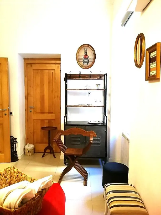 Apartment Festina Lente Holiday home Rome